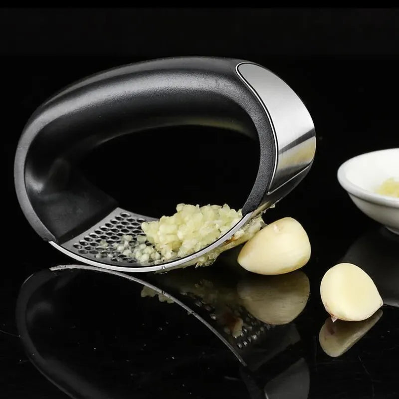 Stainless Steel Garlic Crusher Manual Garlic Mincer Chopping Garlic Clickngo24